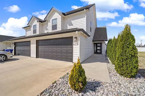 433 Dala Dr, Lindsborg, KS 67456