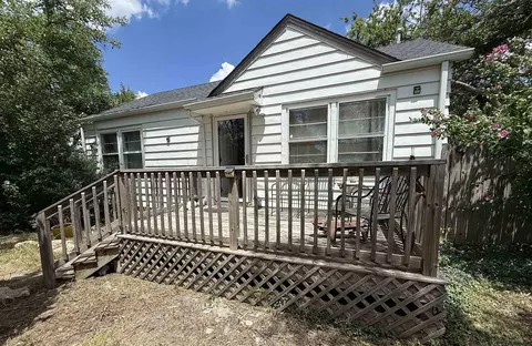 5101 E New Jersey Dr, Wichita, KS 67210