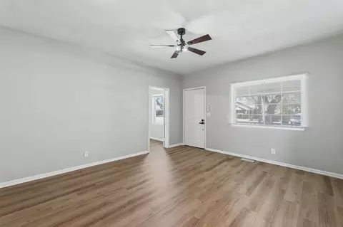 Living - 206 Pine St, Halstead, KS 67056 photo 3 of 6