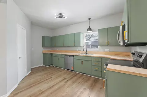 Kitchen - 206 Pine St, Halstead, KS 67056 photo 1 of 4