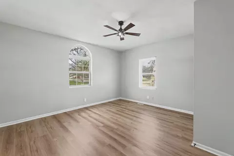 Living - 206 Pine St, Halstead, KS 67056 photo 6 of 6
