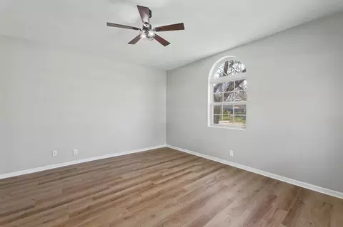 Living - 206 Pine St, Halstead, KS 67056 photo 5 of 6