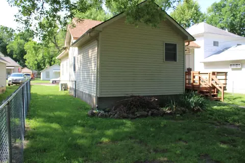 Exterior - 710 E 14th Ave, Winfield, KS 67156 photo 3 of 4