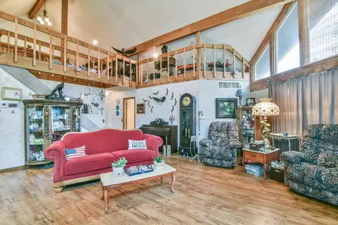 Living - 1107 Monroe, Harper, KS 67058 photo 2 of 3