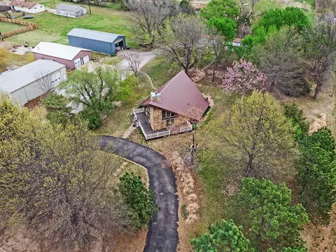 View/Area - 1107 Monroe, Harper, KS 67058 photo 2 of 9