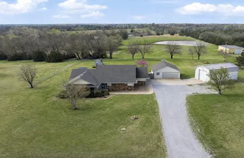 16711 SW 154th Ter, Rose Hill, KS 67133