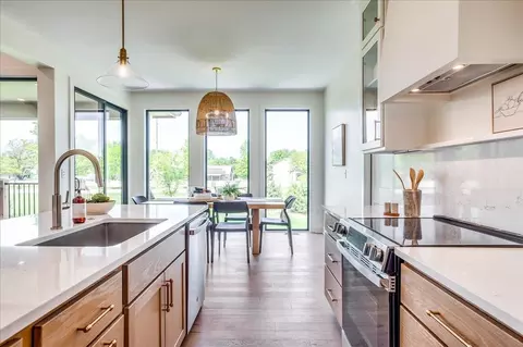 Kitchen - 9646 W Cedar Ln, Maize, KS 67101 photo 6 of 7