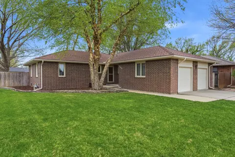 1615 N Holland Ln, Wichita, KS 67212