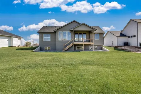 Exterior - 9638 W Cedar Ln, Maize, KS 67101 photo 4 of 5