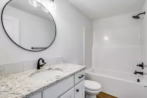Bath - 9638 W Cedar Ln, Maize, KS 67101 photo 4 of 4