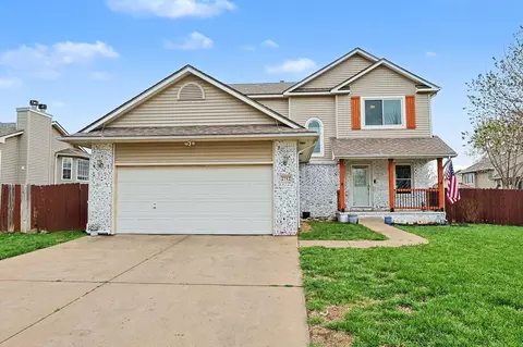 2712 Rushwood Dr, Augusta, KS 67010