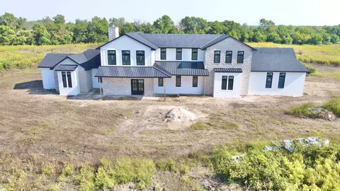 11682 NW 160th St, Newton, KS 67114