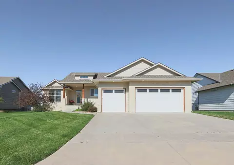 2810 E Mantane Cir, Wichita, KS 67219