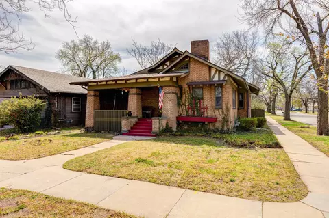 823 W Iron Ave, Salina, KS 67401