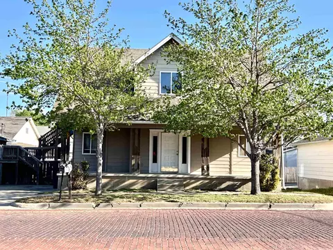 210 W Chestnut, Arkansas City, KS 67005