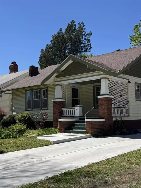 147 S Athenian St, Wichita, KS 67213