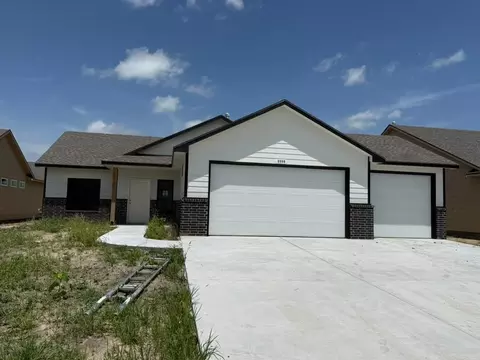 8998 Joshua St, Bel Aire, KS 67226