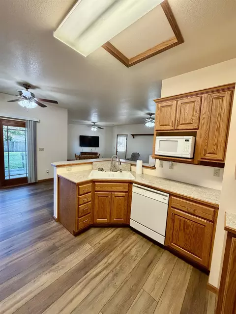 Kitchen - 207 Miller Ave, Mulvane, KS 67110 photo 3 of 4