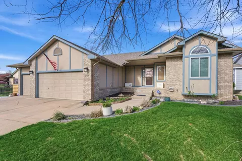 2637 N Shefford St, Wichita, KS 67205