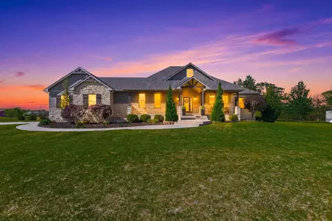30100 W Deerwood Cir, Garden Plain, KS 67050