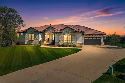 10721 E Crestwood Ct, Wichita, KS 67206