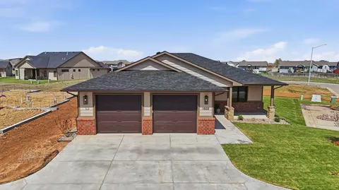 1602 S Dove Pl, Goddard, KS 67052