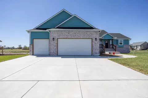 464 S Stoney Creek St, Clearwater, KS 67026