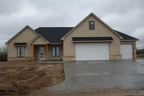 1627 Diamond Cir, Mulvane, KS 67110