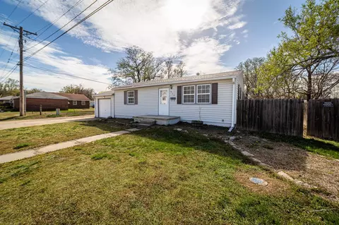 810 Church St, Concordia, KS 66901