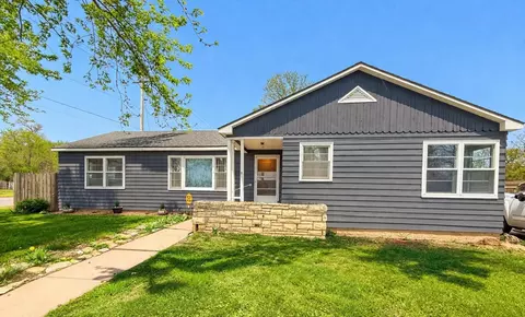 502 S Main, Hillsboro, KS 67063