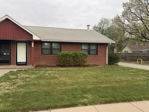 208 E 1st, Cheney, KS 67025
