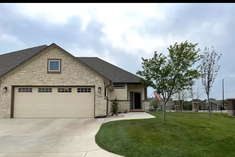 818 N Mccloud Cir UNIT 508, Andover, KS 67002