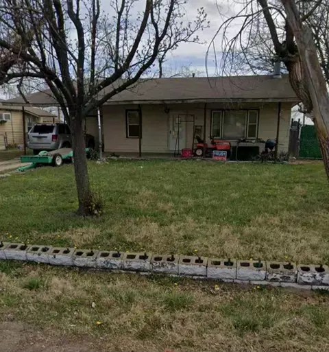 416 N Clark St, Udall, KS 67146