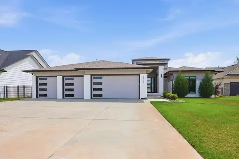 5913 W Driftwood St, Wichita, KS 67205