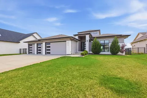 5913 W Driftwood St, Wichita, KS 67205