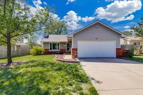 4141 N Danbury St, Bel Aire, KS 67220