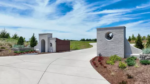 12643 E Canongate Cir, Wichita, KS 67206
