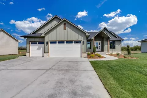 261 N Ciderbluff Ct, Goddard, KS 67052