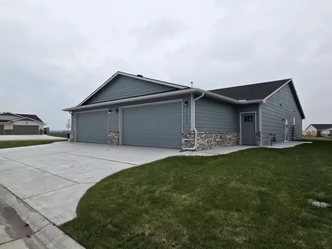2451 S Wheatland Ct, Wichita, KS 67235
