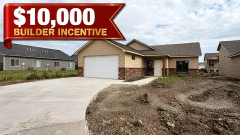 5079 N Toben Dr, Bel Aire, KS 67226