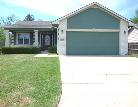 1937 S Chateau St, Wichita, KS 67207