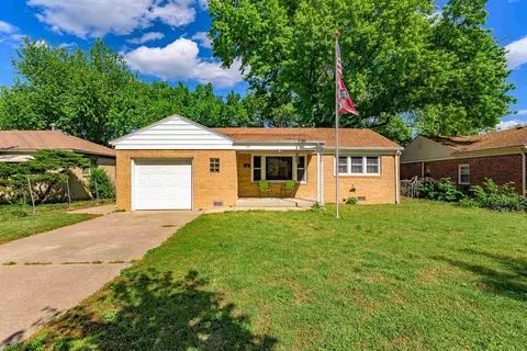 1640 S Lexington Rd, Wichita, KS 67218