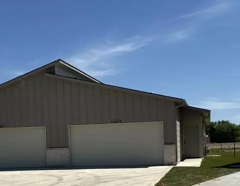 15401 W Josephine St, Goddard, KS 67052