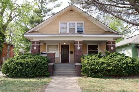 116 S 9th St, Salina, KS 67401