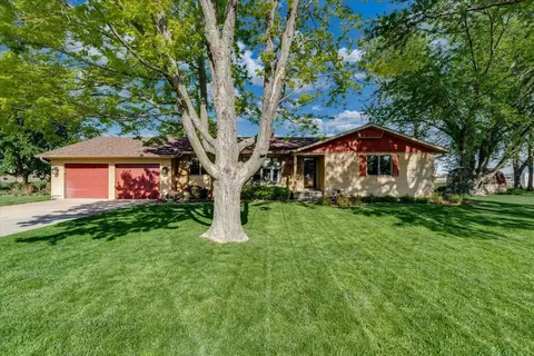 10 N Stadium, Haven, KS 67543