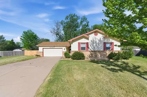 963 S Breckenridge Ct, Wichita, KS 67207