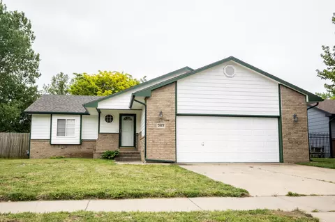 2613 W 44th St S, Wichita, KS 67217