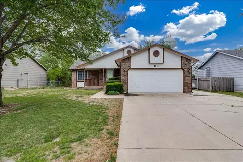 Exterior - 118 E Chestnut, Mulvane, KS 67110 photo 1 of 6