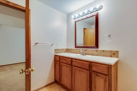 Bath - 118 E Chestnut, Mulvane, KS 67110 photo 3 of 4