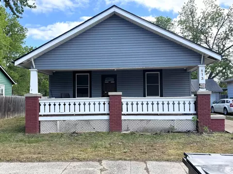 813 W Elm St, Salina, KS 67401